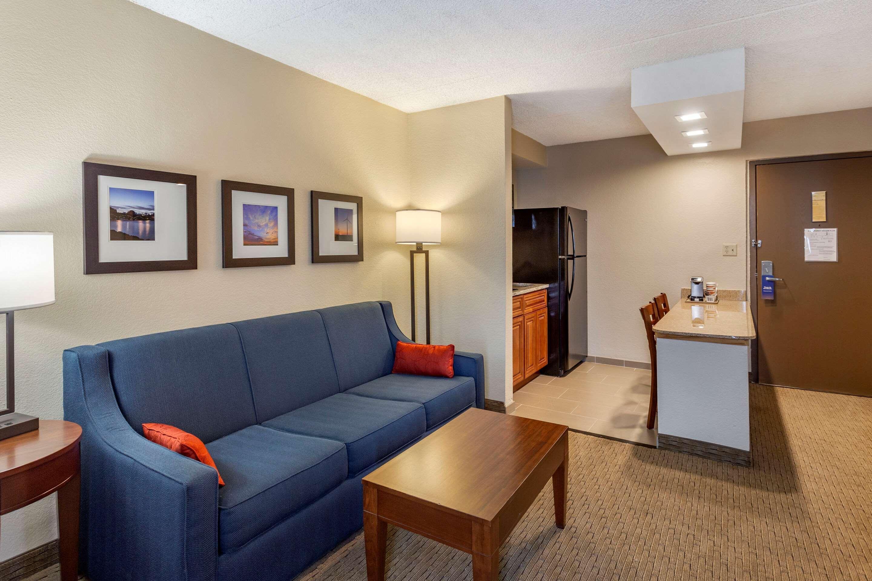 Comfort Inn & Suites Rochelle - Dekalb מראה חיצוני תמונה