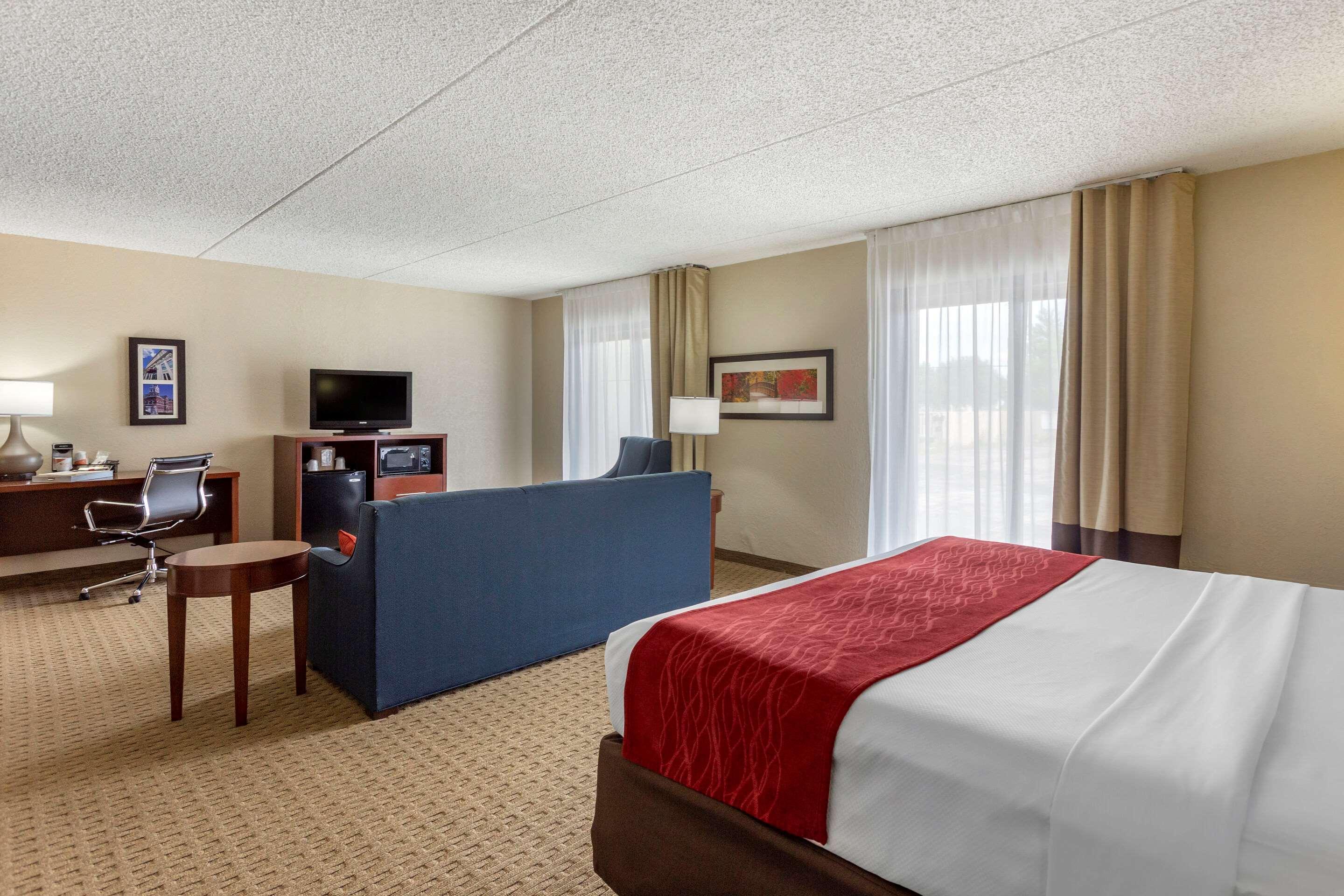 Comfort Inn & Suites Rochelle - Dekalb מראה חיצוני תמונה