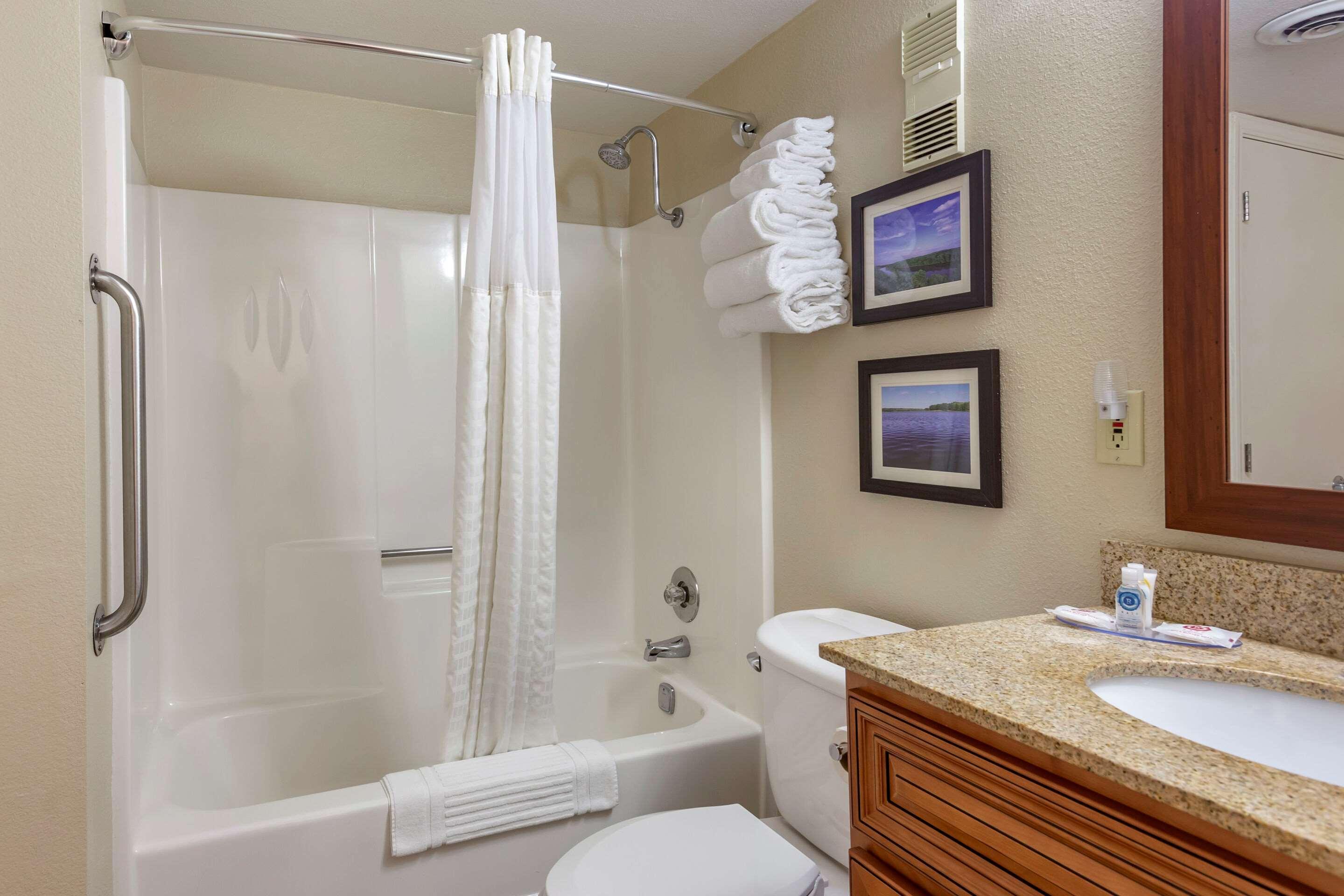 Comfort Inn & Suites Rochelle - Dekalb מראה חיצוני תמונה