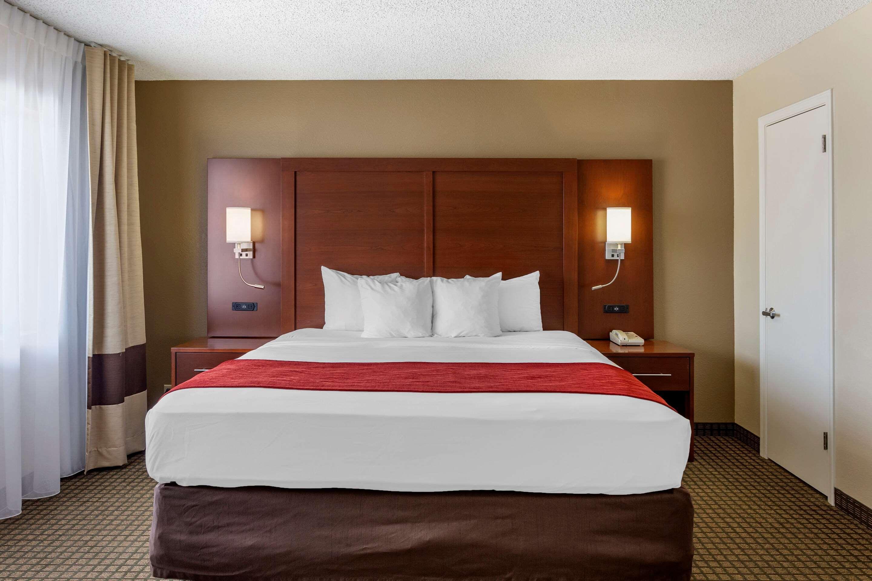 Comfort Inn & Suites Rochelle - Dekalb מראה חיצוני תמונה