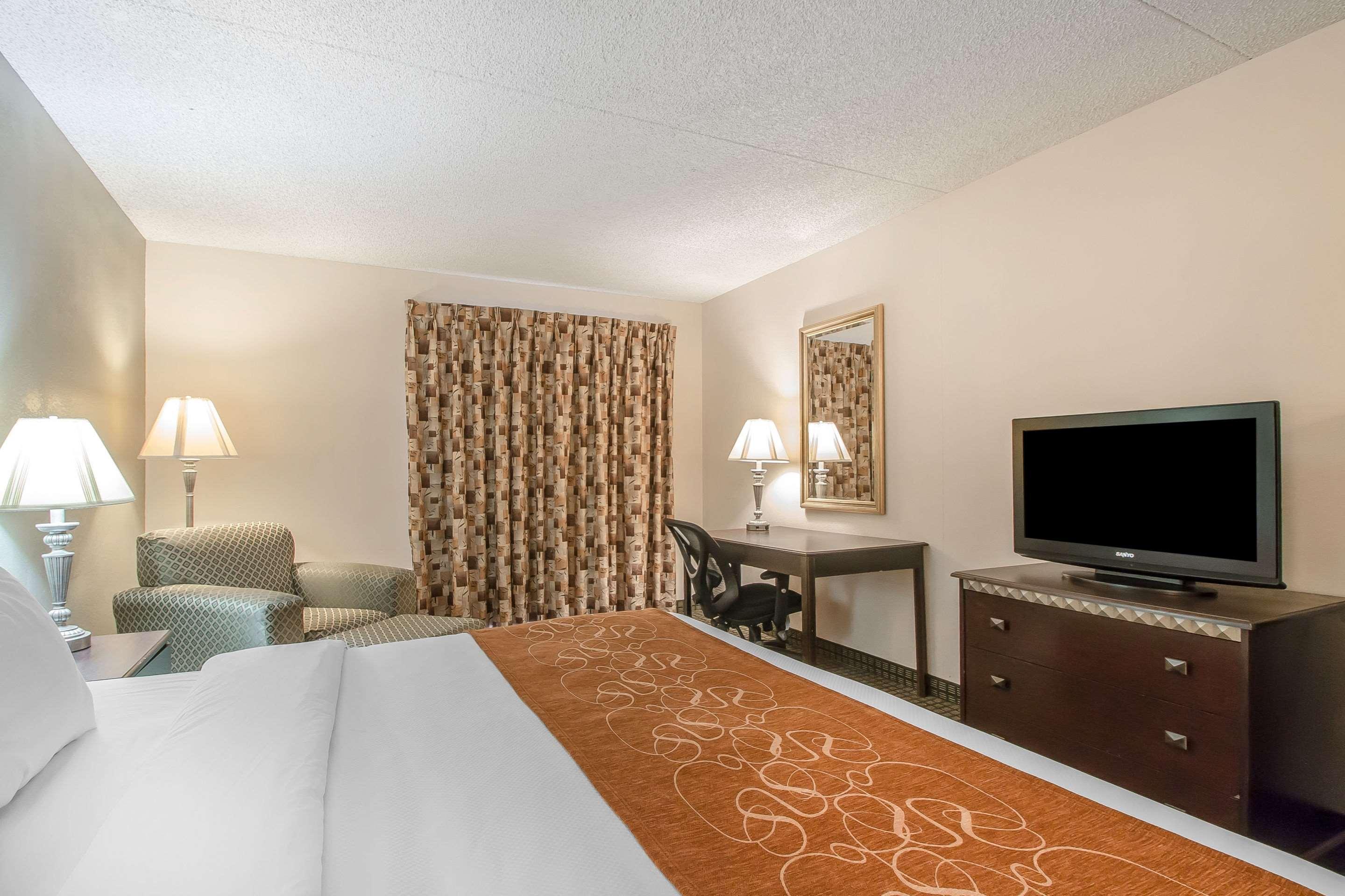 Comfort Inn & Suites Rochelle - Dekalb מראה חיצוני תמונה