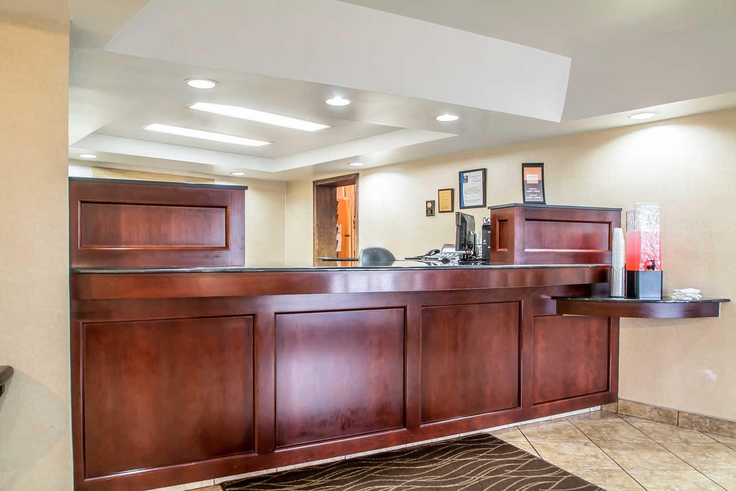 Comfort Inn & Suites Rochelle - Dekalb מראה חיצוני תמונה