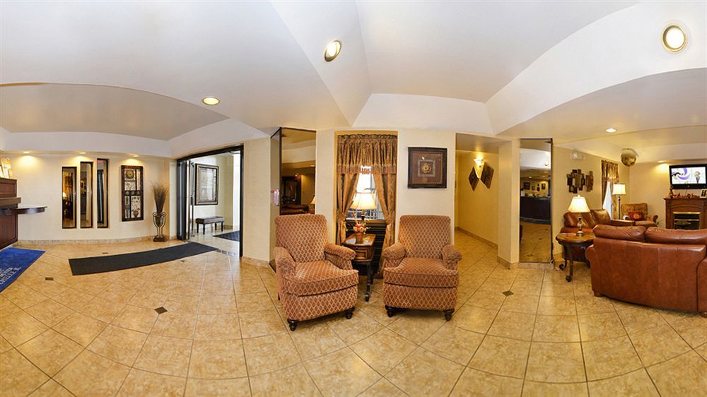 Comfort Inn & Suites Rochelle - Dekalb מראה חיצוני תמונה